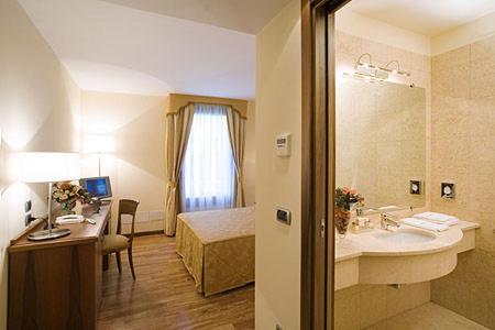 Purlilium Hotel